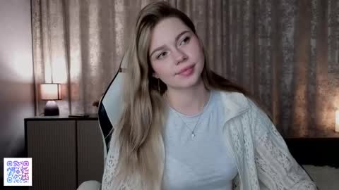Emilia online show from May 27, 2026, 5:04 am