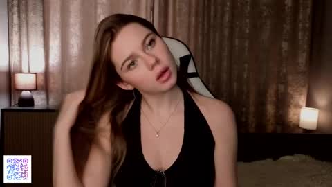 Emilia online show from May 30, 2026, 5:48 am