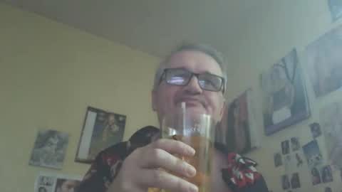 lee online show from October 20, 2025, 9:48 pm