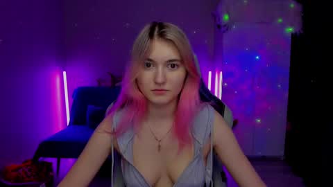 Snapshot of chatur_lady_ chatting on March 4, 2025, 2:53 pm Betty online show from March 4, 2025, 2:53 pm