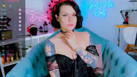 Snapshot of chaturkaterina chatting on January 12, 2025, 10:01 pm Miss Harmony online show from January 12, 2025, 10:01 pm