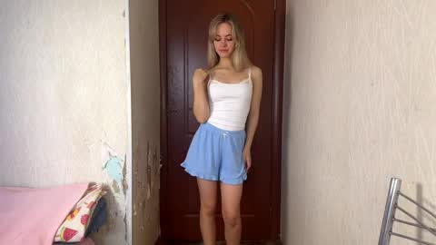 Milissa online show from September 28, 2025, 7:25 am