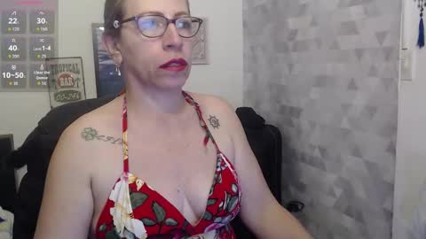 CHAYLA VICTORIA RUIZ  online show from September 17, 2025, 11:23 am