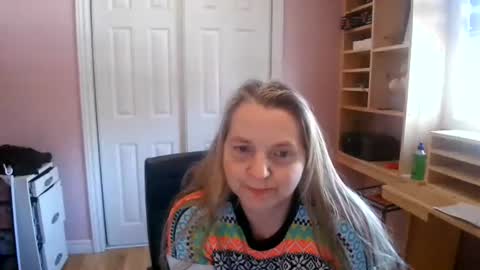 chealsiek online show from December 14, 2025, 2:11 pm