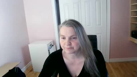 chealsiek online show from April 3, 2026, 4:05 pm