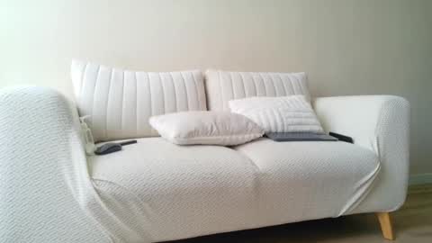 Regina Phalange online show from March 19, 2026, 2:43 pm