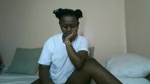 cheeky_charms online show from March 18, 2026, 6:05 am