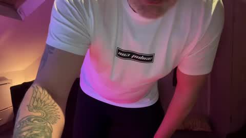 Cheekylondon online show from February 5, 2025, 11:50 pm