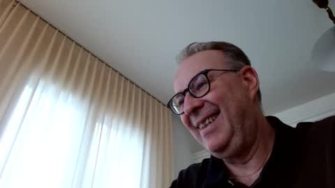 cheer2u online show from February 5, 2026, 1:38 pm