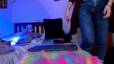 Snapshot of cheeryl chatting on January 19, 2025, 9:34 pm Miss Cheeryl online show from January 19, 2025, 9:34 pm