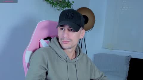 cheis_johans online show from February 23, 2026, 12:57 pm