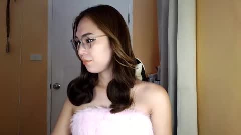 Snapshot of chelly4u69 chatting on February 13, 2026, 2:40 am chelly4u69 online show from February 13, 2026, 2:40 am