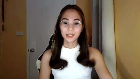 Snapshot of chelly4u69 chatting on February 25, 2026, 5:17 am chelly4u69 online show from February 25, 2026, 5:17 am