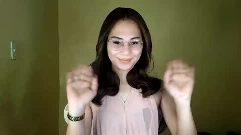 chelly4u69 online show from May 20, 2026, 2:07 am