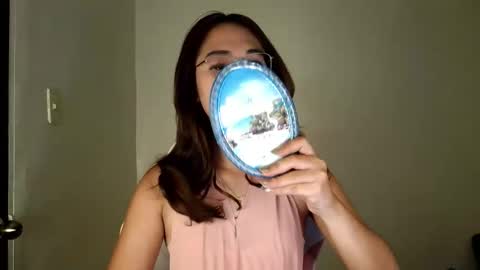 Snapshot of chelly4u69 chatting on June 8, 2026, 1:28 am chelly4u69 online show from June 8, 2026, 1:28 am