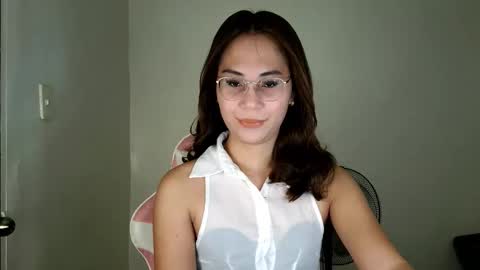 Snapshot of chelly4u69 chatting on June 9, 2026, 1:50 am chelly4u69 online show from June 9, 2026, 1:50 am