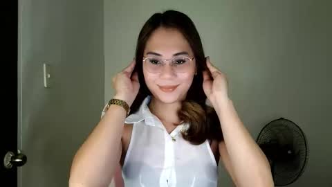 Snapshot of chelly4u69 chatting on June 11, 2026, 2:00 am chelly4u69 online show from June 11, 2026, 2:00 am