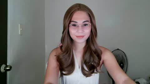 Snapshot of chelly4u69 chatting on July 1, 2026, 11:26 pm chelly4u69 online show from July 1, 2026, 11:26 pm