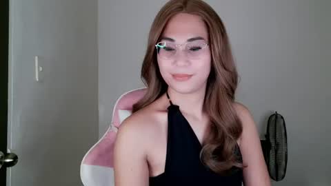 Snapshot of chelly4u69 chatting on July 8, 2026, 10:20 am chelly4u69 online show from July 8, 2026, 10:20 am
