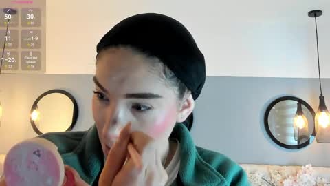 chelsea_bolton_ online show from May 14, 2026, 12:01 pm