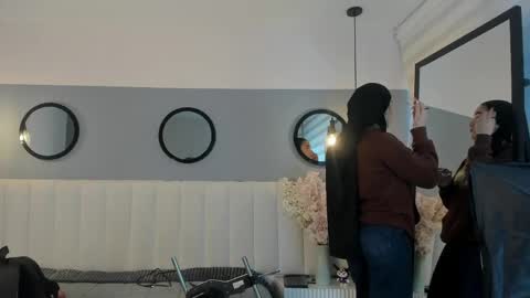 chelsea_bolton_ online show from May 27, 2026, 12:02 pm