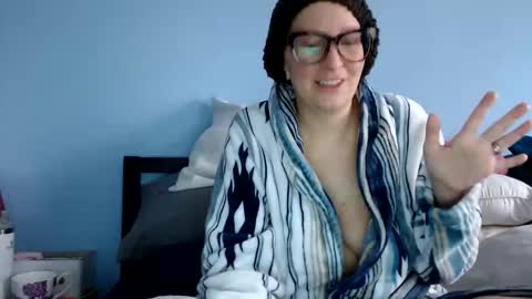 Snapshot of chelseasentra1 chatting on November 16, 2025, 4:34 pm Chelsea online show from November 16, 2025, 4:34 pm