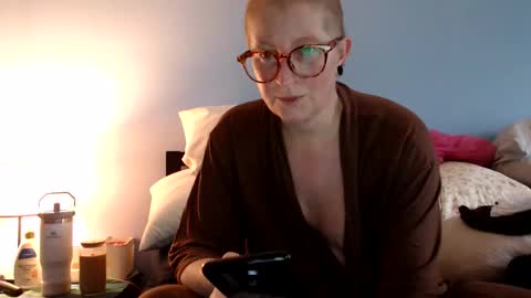 Snapshot of chelseasentra1 chatting on April 19, 2026, 3:22 pm Chelsea online show from April 19, 2026, 3:22 pm