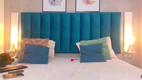   online show from February 25, 2025, 9:02 pm