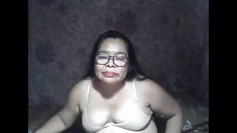 chenita_kits online show from January 18, 2026, 1:48 pm