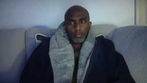 chenthu1979 online show from April 7, 2026, 11:43 am