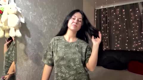 Snapshot of chereeleray chatting on January 13, 2026, 9:14 am Tina online show from January 13, 2026, 9:14 am