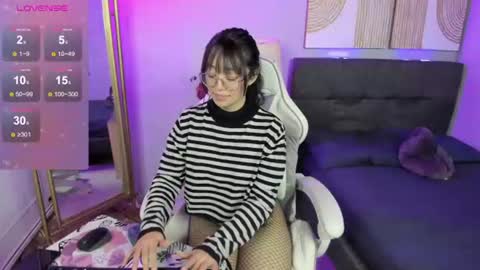 Snapshot of cherry_kissx chatting on July 23, 2026, 7:50 am Chloe online show from July 23, 2026, 7:50 am