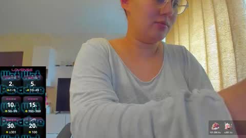 mayra online show from November 19, 2025, 9:42 am