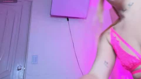 cherry_vega_1 online show from December 14, 2025, 12:21 pm