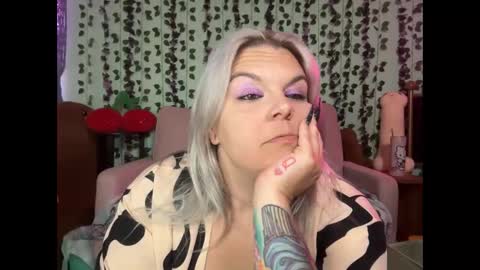 CherryBombBomb online show from May 30, 2026, 7:05 am