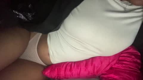 cherryb online show from April 11, 2026, 10:19 am