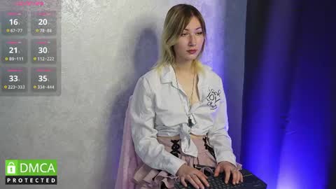 Snapshot of cherryblossomvibe chatting on June 12, 2026, 11:42 am Cherry online show from June 12, 2026, 11:42 am