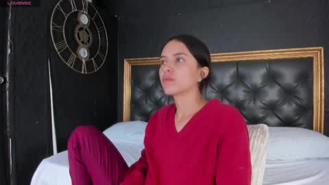 Snapshot of cherrybombs_ chatting on December 17, 2025, 12:44 pm Cherry online show from December 17, 2025, 12:44 pm