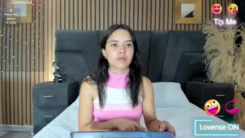 Snapshot of cherrybombs_ chatting on December 19, 2025, 1:40 pm Cherry online show from December 19, 2025, 1:40 pm