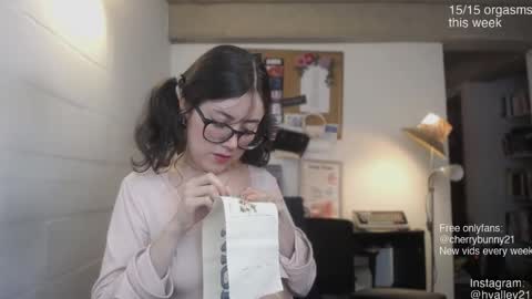 Sarah Prez online show from March 8, 2026, 4:27 am