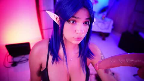 Cherry  online show from December 18, 2025, 4:07 am