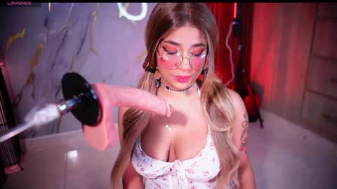 Cherry  online show from April 17, 2026, 3:53 am