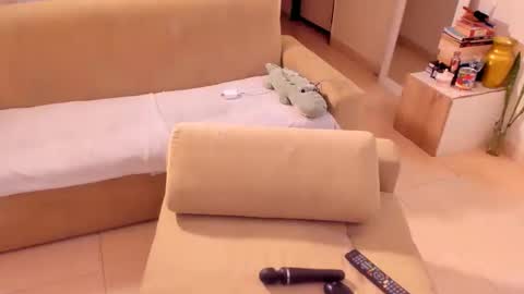 Cereza online show from April 4, 2026, 3:16 am