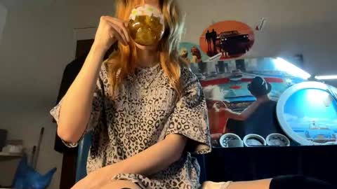 Nika online show from May 12, 2026, 4:48 pm