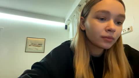 Snapshot of cherryleija chatting on February 24, 2026, 4:05 pm Lei online show from February 24, 2026, 4:05 pm