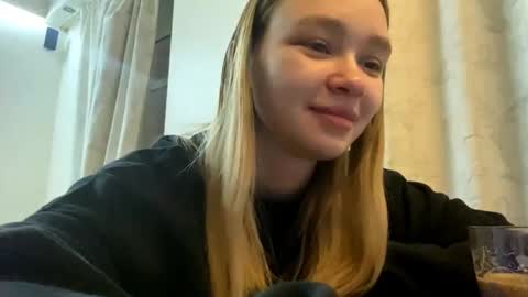 Snapshot of cherryleija chatting on February 25, 2026, 4:22 am Lei online show from February 25, 2026, 4:22 am