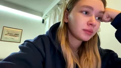 Snapshot of cherryleija chatting on March 10, 2026, 2:55 pm Lei online show from March 10, 2026, 2:55 pm