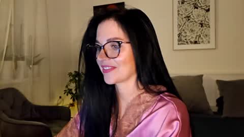 Snapshot of cherryluxe_ chatting on June 12, 2026, 9:35 pm Kira online show from June 12, 2026, 9:35 pm