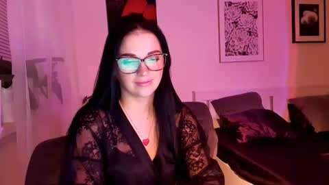 Snapshot of cherryluxe_ chatting on July 1, 2026, 9:14 pm Kira online show from July 1, 2026, 9:14 pm