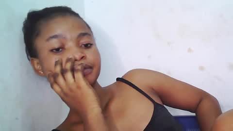 Snapshot of cherryxpussy chatting on April 14, 2026, 9:37 am cherryxpussy online show from April 14, 2026, 9:37 am